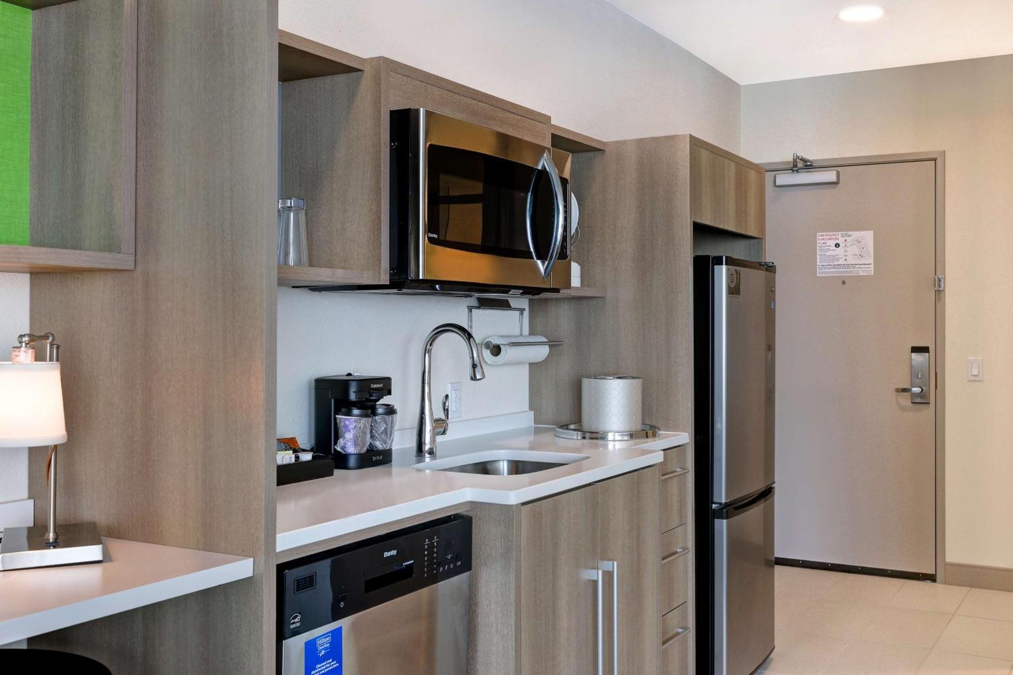 Home2 Suites By Hilton Turlock, Ca Екстер'єр фото