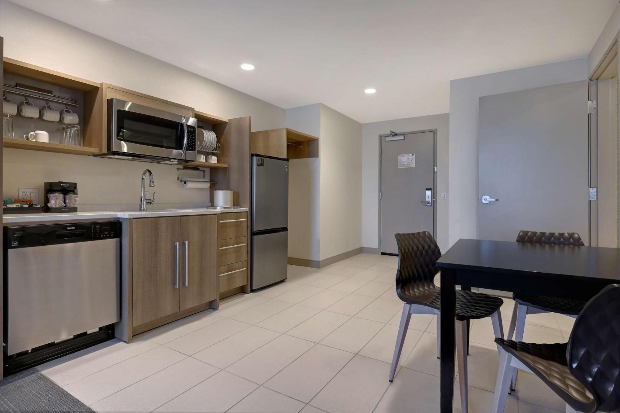 Home2 Suites By Hilton Turlock, Ca Екстер'єр фото