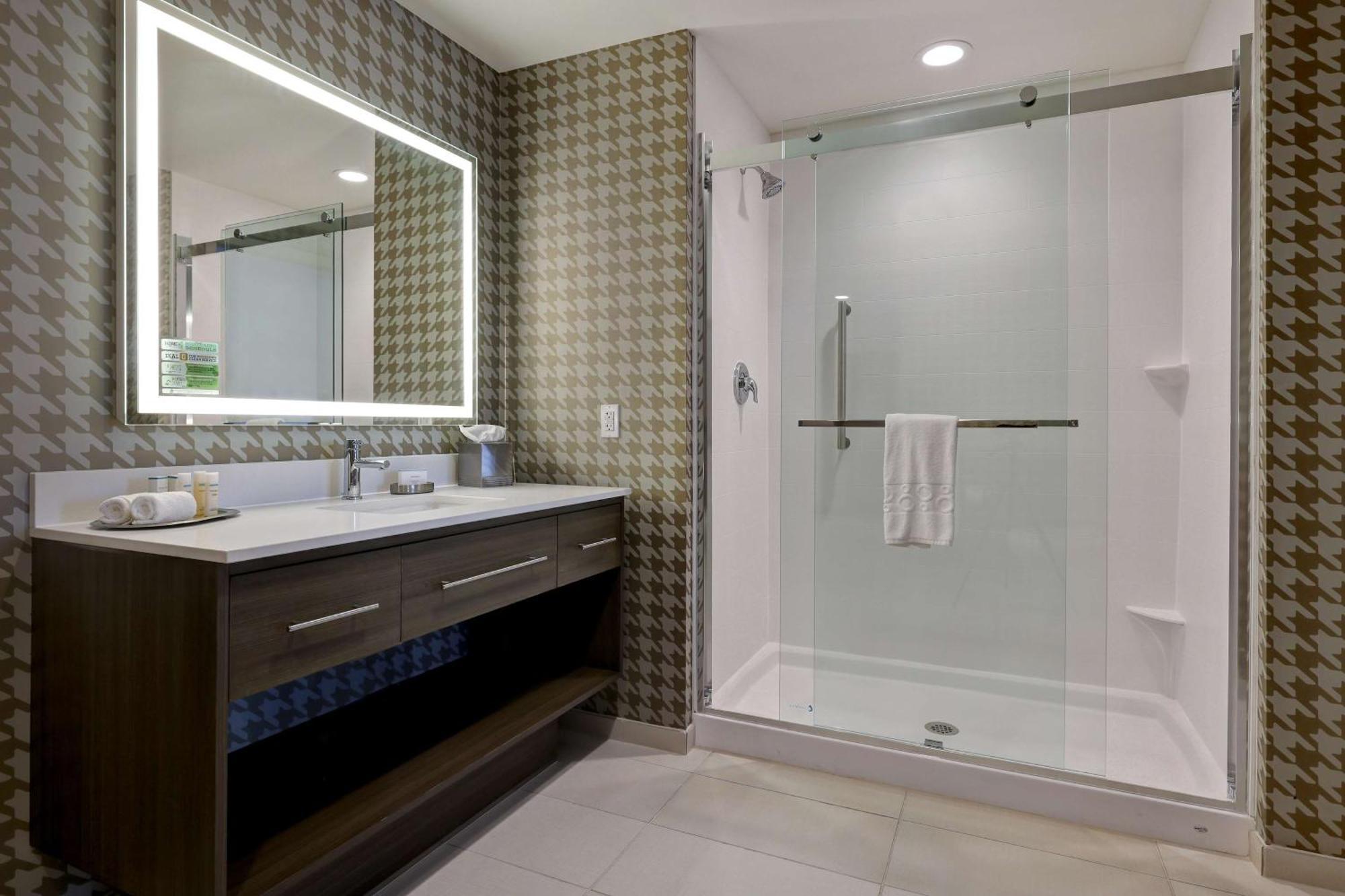 Home2 Suites By Hilton Turlock, Ca Екстер'єр фото